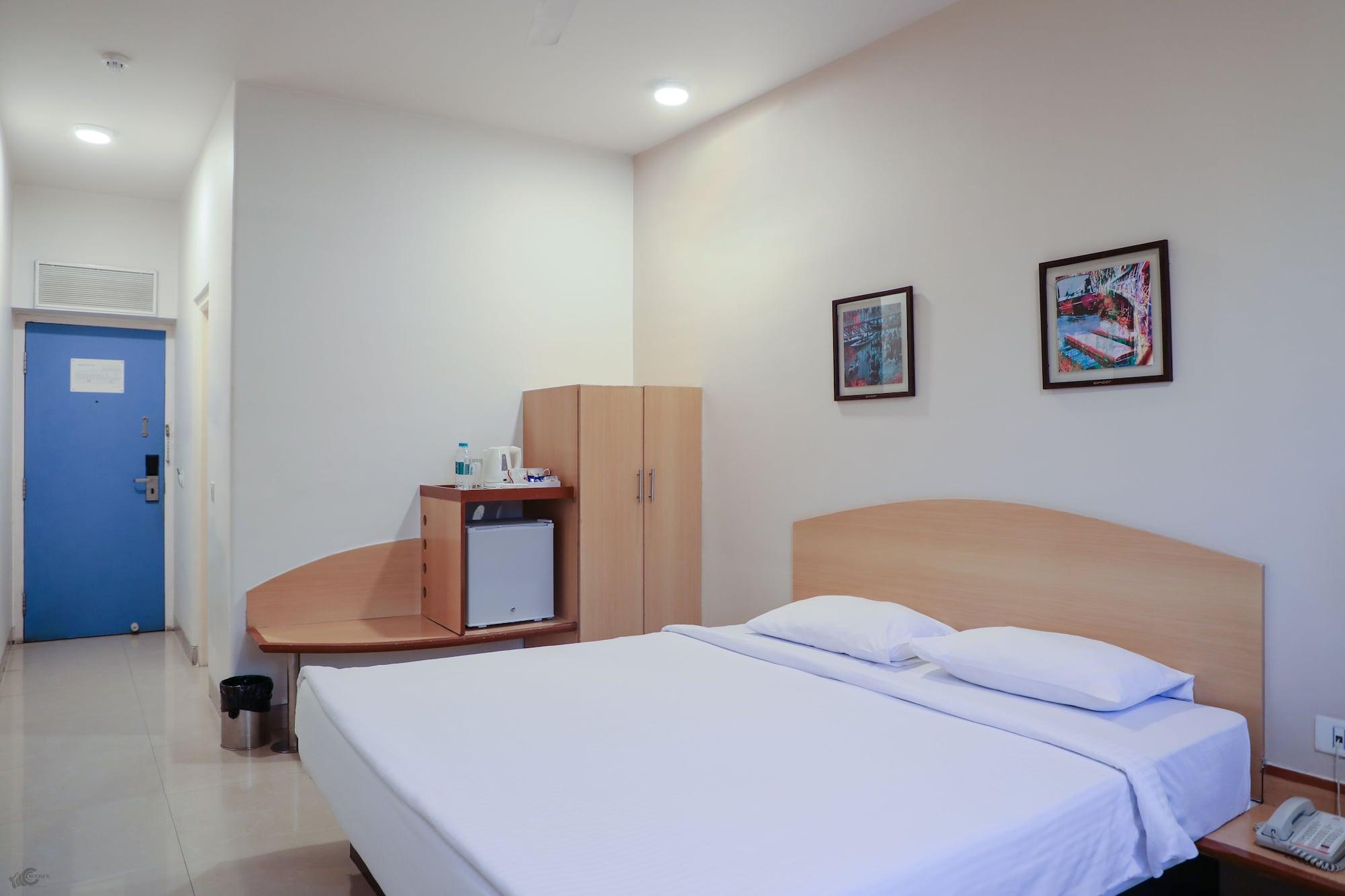 Hotel Nashik Zewnętrze zdjęcie