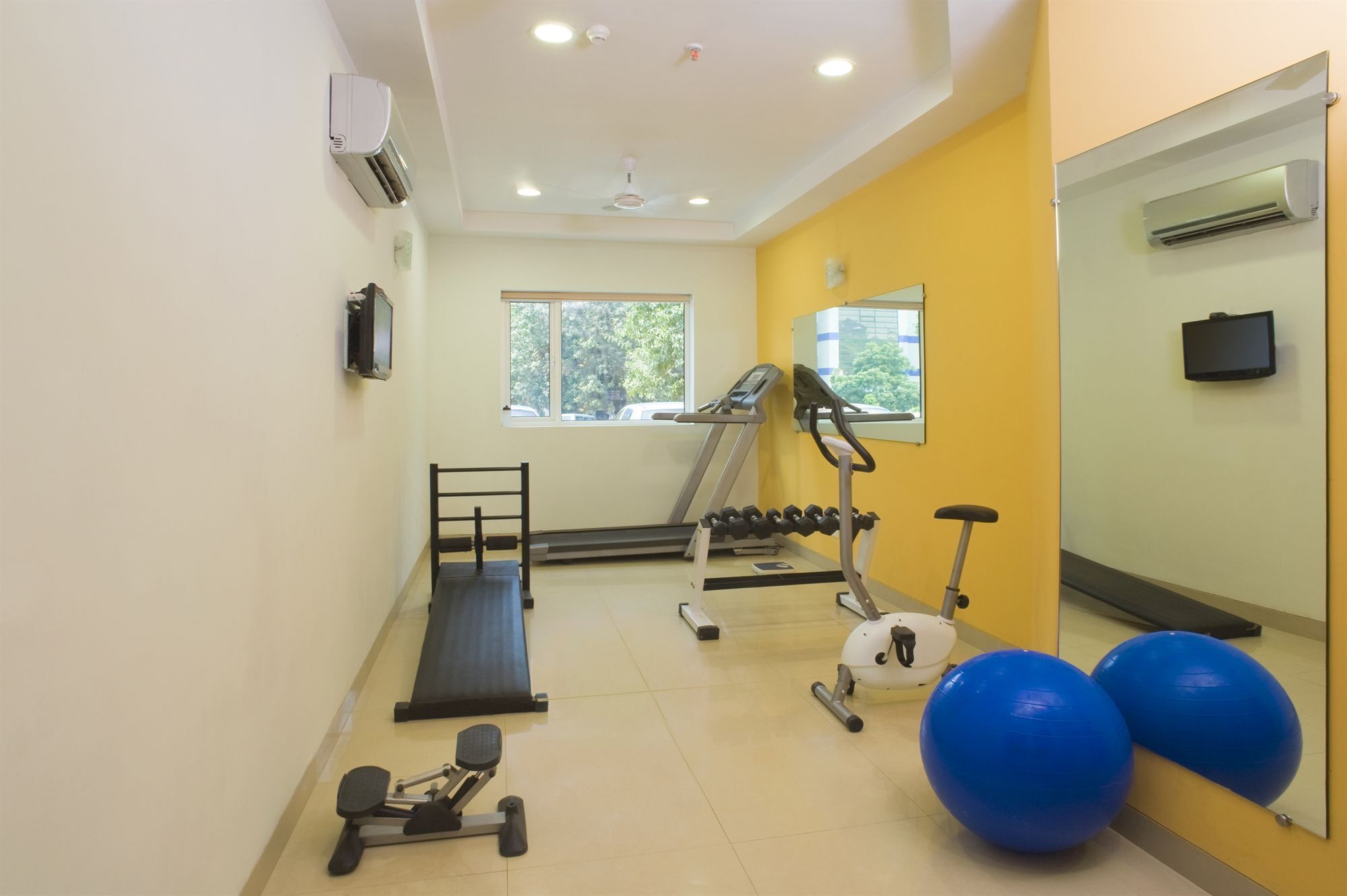 Hotel Nashik Zewnętrze zdjęcie
